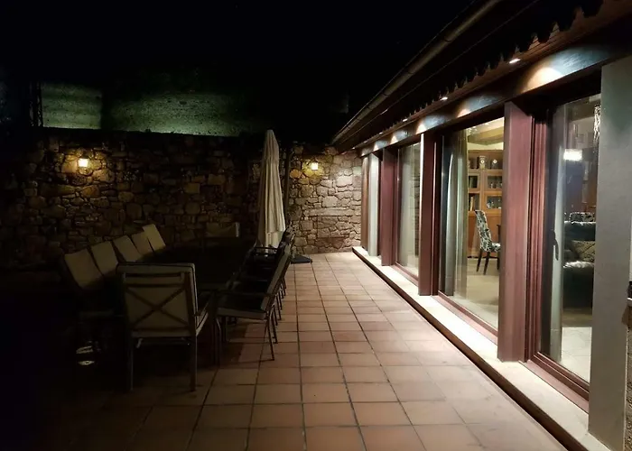 Versos 빌라 San Martín del Castañar